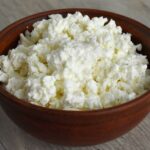 Křehký Kakaový Koláč s Tvarohem: Recept, který musíte vyzkoušet 3 Křehký Kakaový Koláč s Tvarohem: Recept, který musíte vyzkoušet
