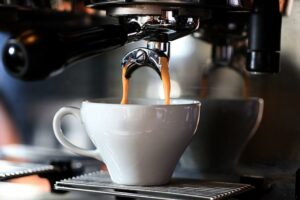 Pákový Kávovar: Jak Připravit Kávu jako Barista! 6 Pákový Kávovar: Jak Připravit Kávu jako Barista!