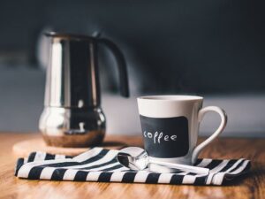 Kafe s minimem kofeinu: Recept pro lepší spánek 6 Kafe s minimem kofeinu: Recept pro lepší spánek